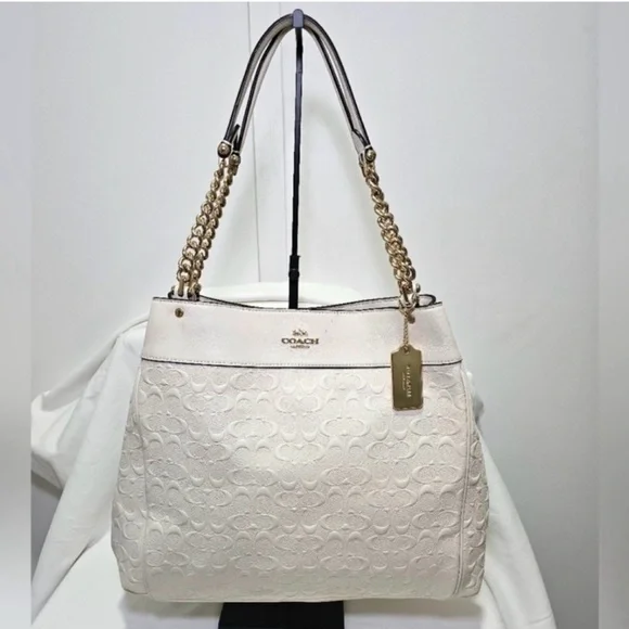 Luxury Coach Lexy Chain Shoulder Bag – White Embossed Leather Elegant Classic - Picture 2 of 9